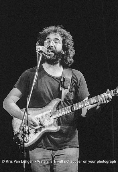 Jerry Garcia - Grateful Dead - Winterland, San Francisco, CA - 10.17.74  I