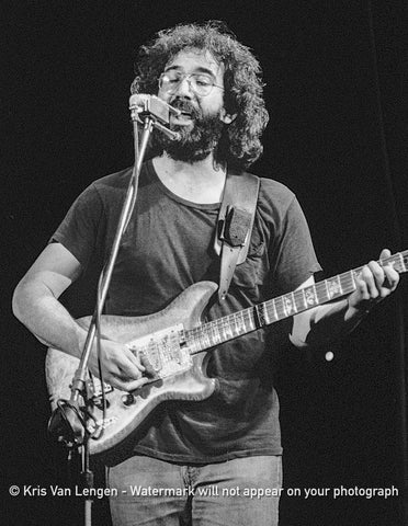 Jerry Garcia - Grateful Dead - Winterland, San Francisco, CA - 10.17.74  I