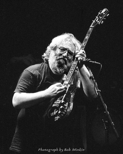 Jerry Garcia - Lunt-Fontanne Theatre, NYC - 10.31.87 - Bob Minkin Photography